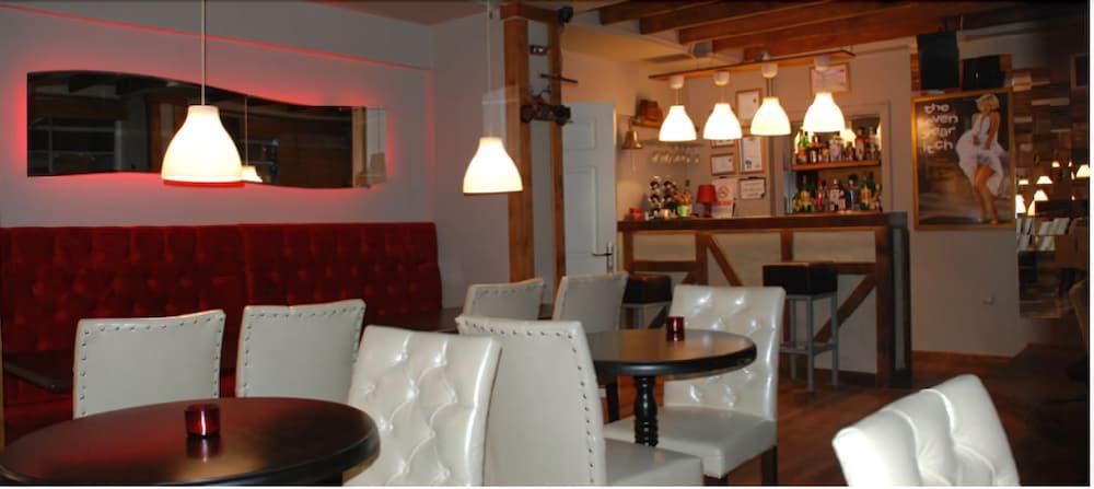 Vesta Hotel İzmir Extérieur photo