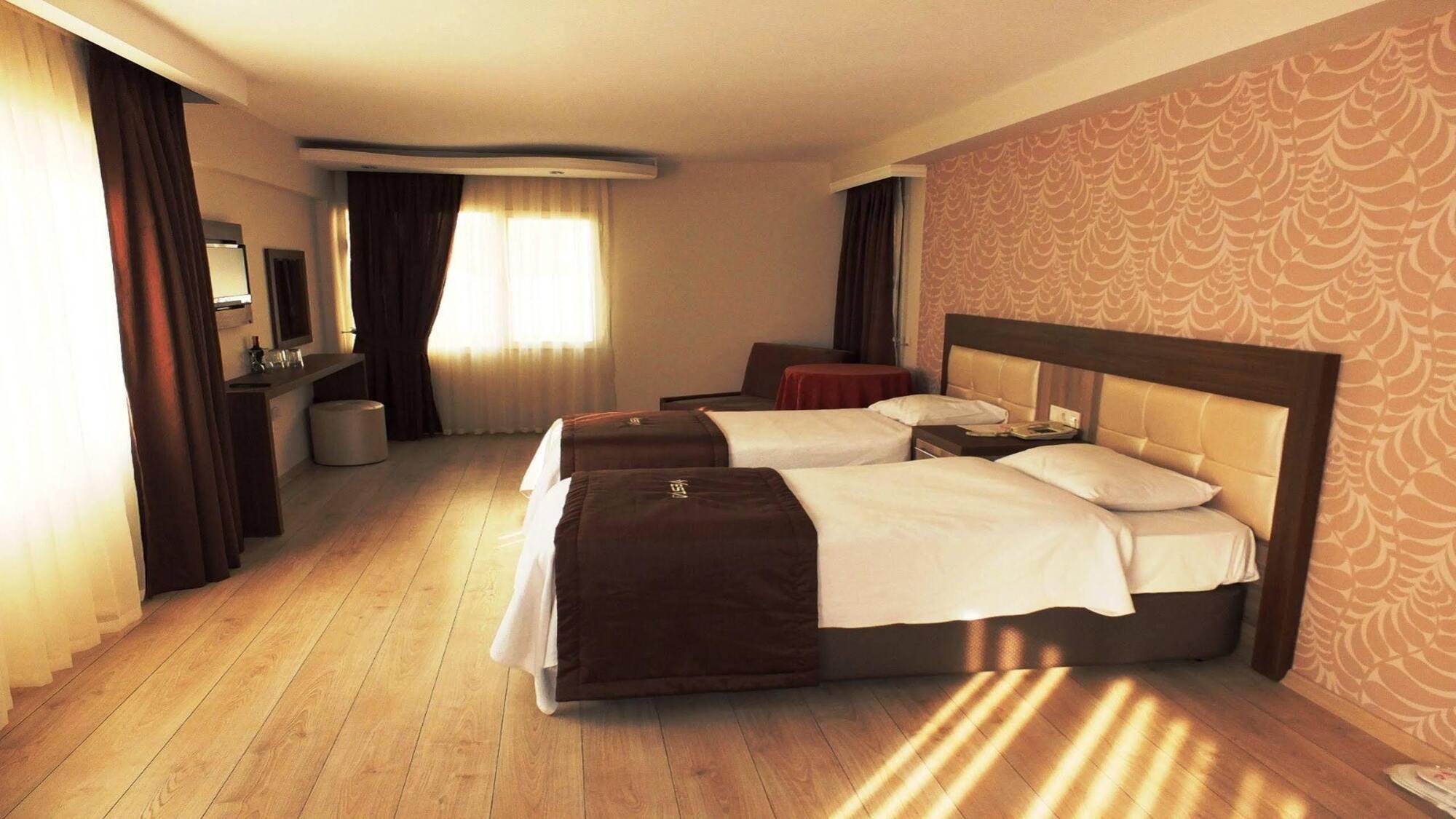 Vesta Hotel İzmir Extérieur photo